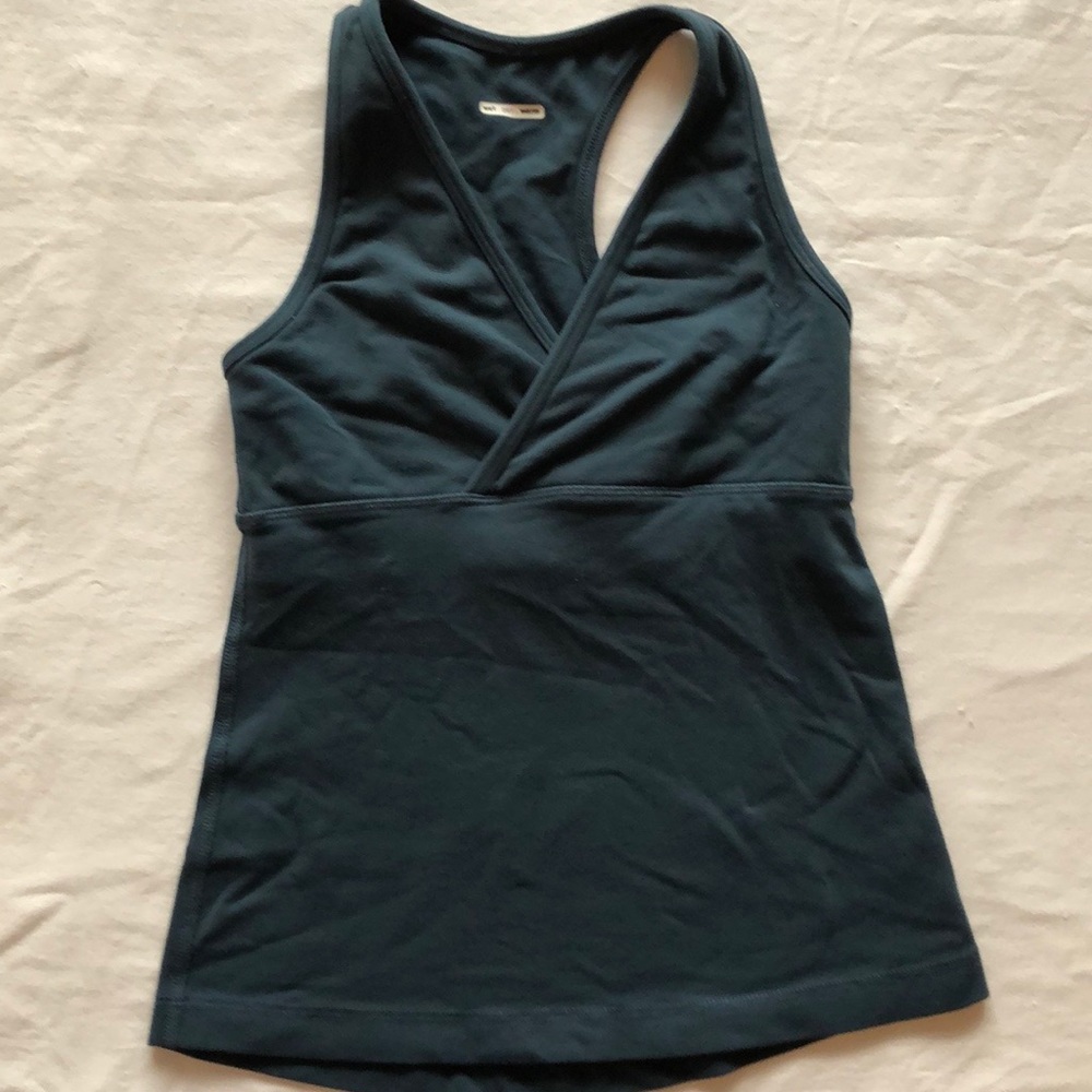 Lululemon deep V crossover tank